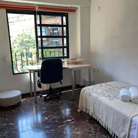 Habitacion Cerca Del Centro De *