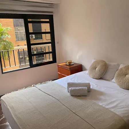 Habitacion Cerca Del Centro De ホームステイ